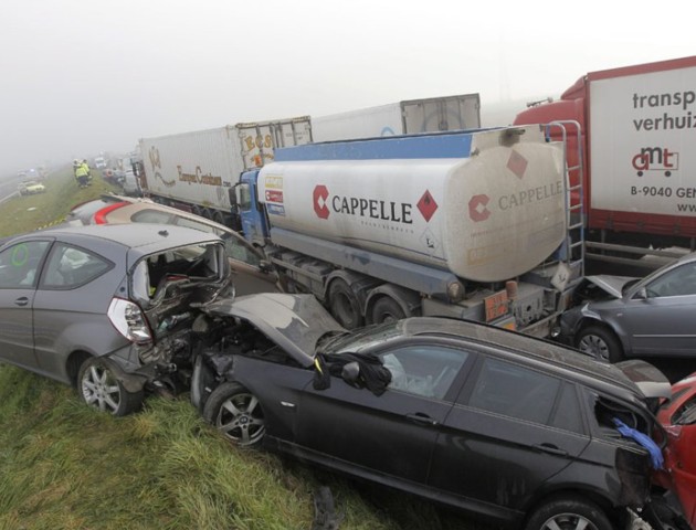 Immagini di un incidente stradale