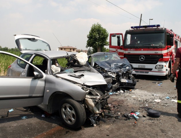 Calano gli incidenti in Italia, ma aumentano le Rc auto Calano gli incidenti in Italia, ma aumentano le Rc auto